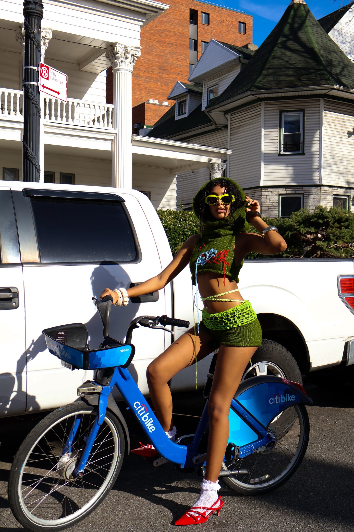 VIRELAI SHORTS